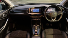 Vauxhall Grandland 1.5 Turbo D Ultimate 5dr Auto Diesel Hatchback